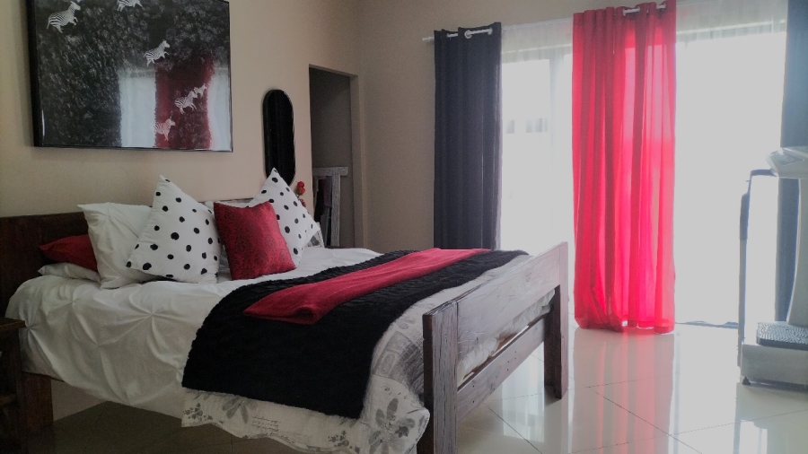 3 Bedroom Property for Sale in Wavecrest Eastern Cape